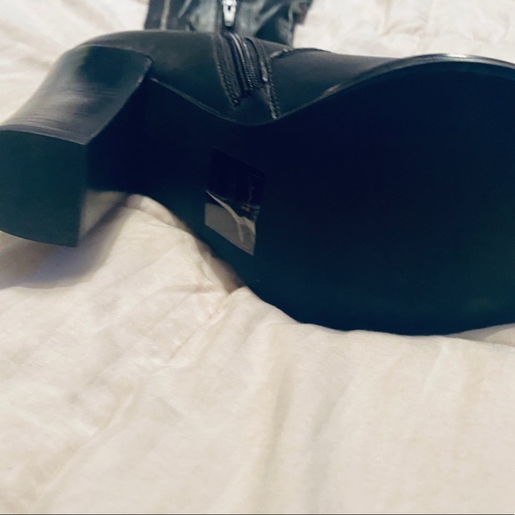 Black Leather Aldo Heel Boots - Picture 7 of 10